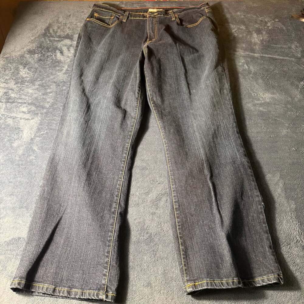 Levi's 550 Relaxed Boot Cut Jeans Size 22W Dark Wash
